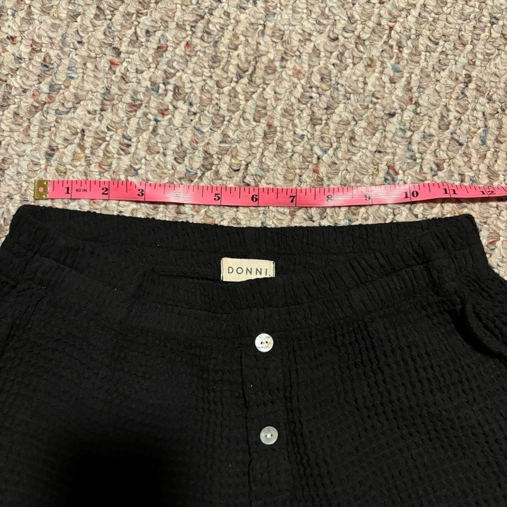 NWOT DONNI. Waffle Henley Short Button- Size XS - Picture 9 of 12